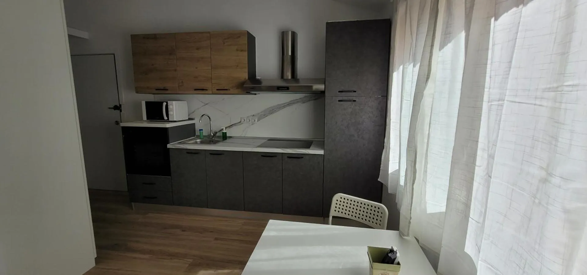 Estudio En Torremolinos - La Carihuela - Wifi 365 Mbps - Fire Stick Amazon - Playa A 50 Metros