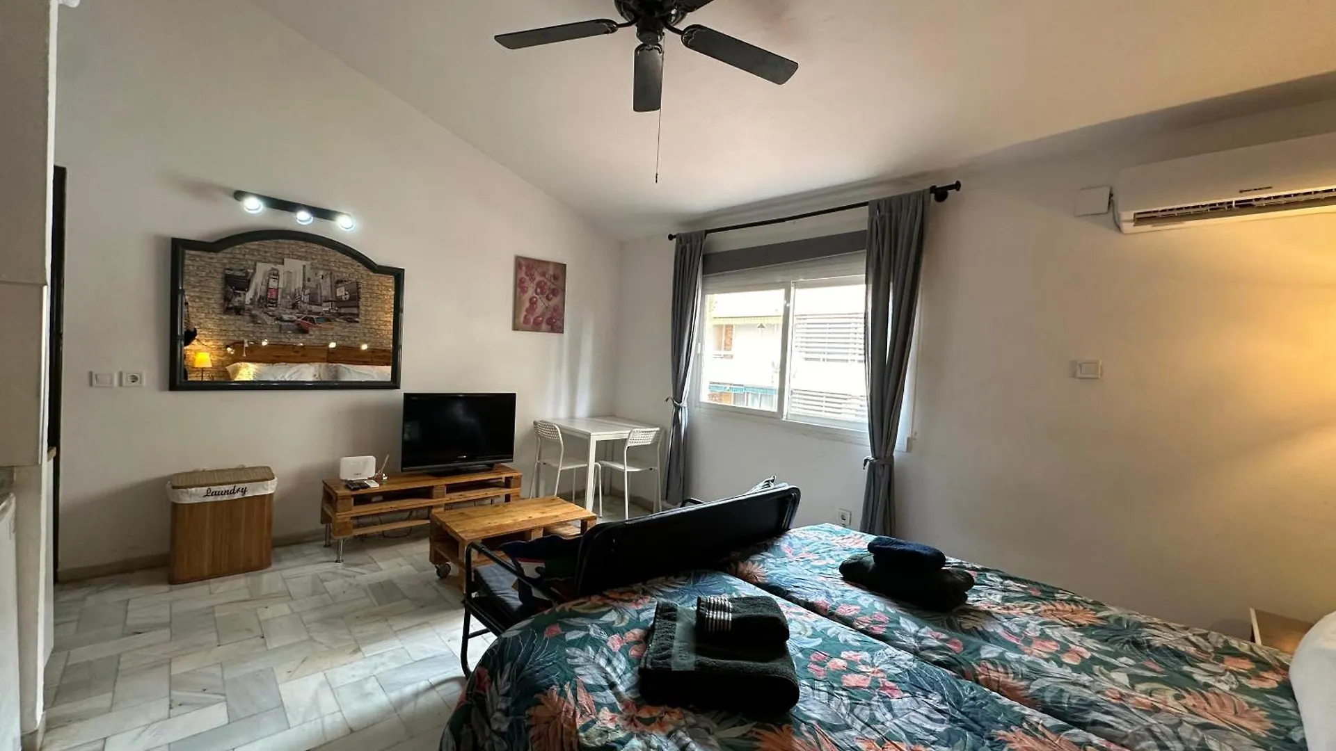 Appartement Estudio En Torremolinos - La Carihuela - Wifi 365 Mbps - Fire Stick Amazon - Playa A 50 Metros